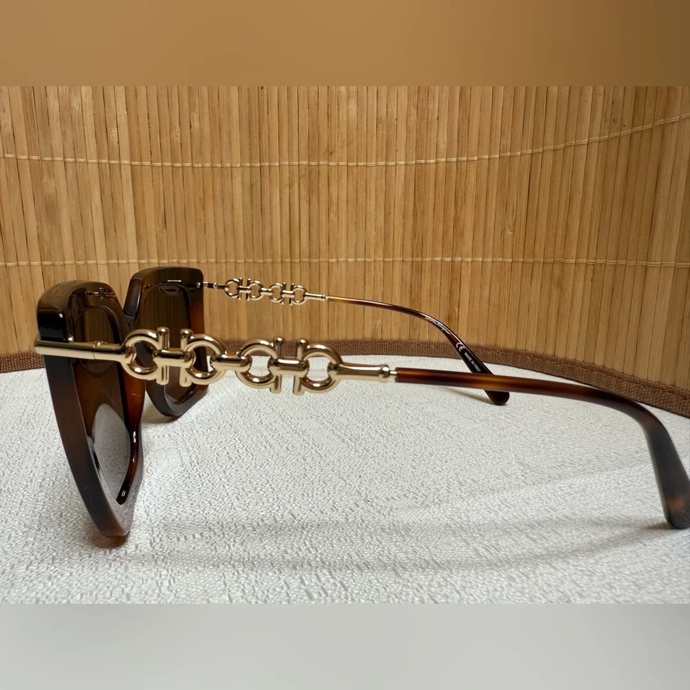 Salvatore Ferragamo Oversized Square Sunglasses Brown Gradient Gancini Arms